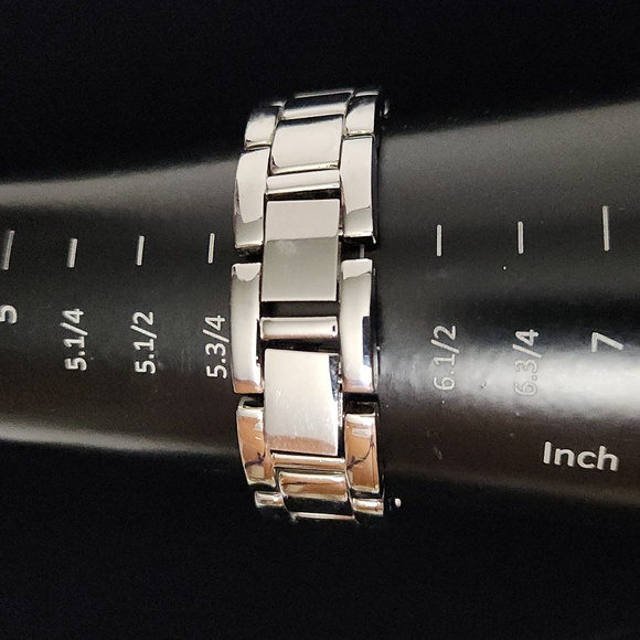 Armitron - Picture 2 of 2